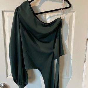Asymmetrical one shoulder green blouse